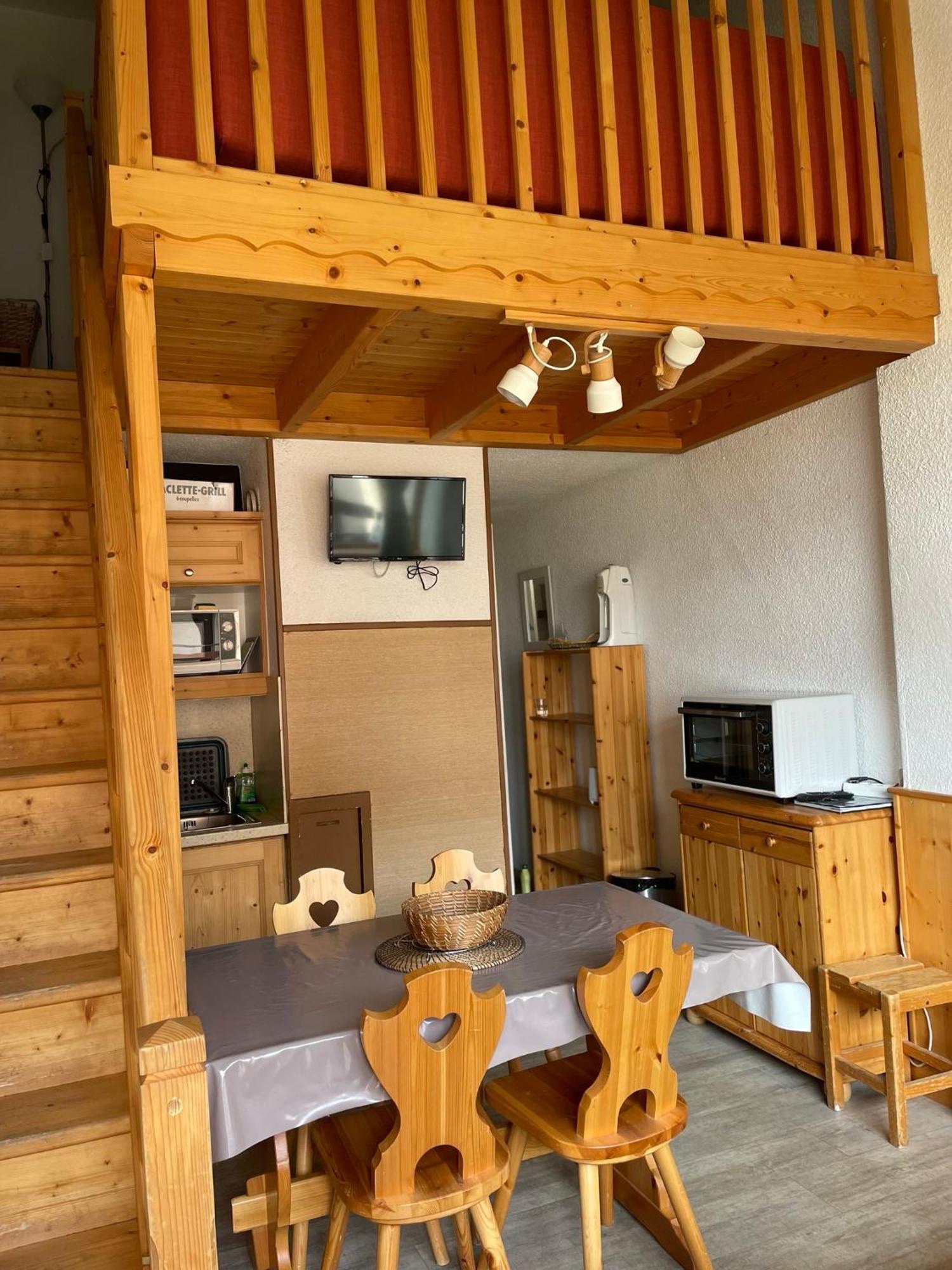 Appartement Pour 6 Personnes Au Pied Des Pistes Au Calme Aux Menuires Les Asters Saint-Martin-de-Belleville Exterior foto